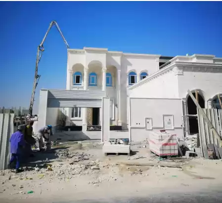 Résidentiel Propriété prête 7+ chambres U / f Villa autonome  à vendre au Al-Sadd , Doha #7169 - 1  image 